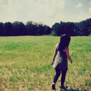 Femme polyvalente motivé soigneuse