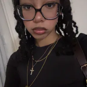 Babysitter disponible Évreux/Rouen!!