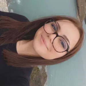 Baby-sitter disponible, sérieuse et attentionnée