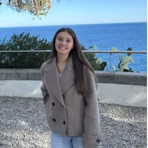 Niñera Francés en Girona en cuidado infantil