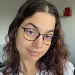 Baby-sitter amatrice sur Besançon