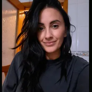 Empleada de limpieza muy profesional 