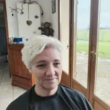 Recherche garde d enfants avant l école , ou après, ménage,