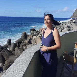 Experiência com bebés e crianças até aos 10 anos.