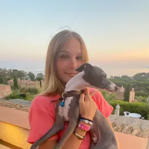 Looking for babysitting jobs in or near Brussels