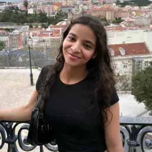 Empregada de Limpeza Cuidadosa e Confiável – Lisboa