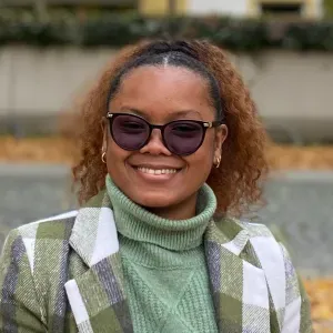 Femme de ménage fiable et ponctuelle – Disponible à Paris