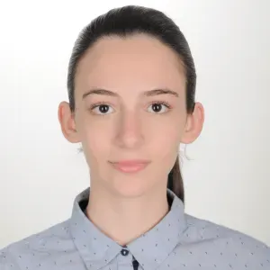 Imène, disponible pour vos compagnons à Gap !