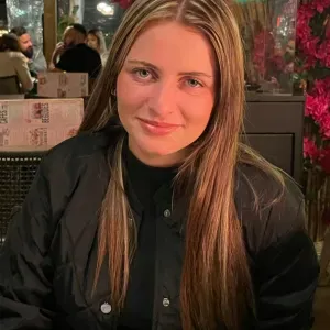 Baby sitter de plusieurs enfants sur Antibes et nancy