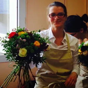 Gouvernante,  aide à domicile,  femme de ménage 