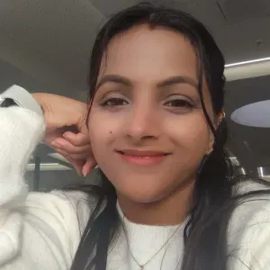 Cleaning lady in Lisbon area . attention to detail in flied.