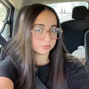 Garde d'enfant et activités stimulantes 