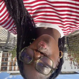 Lycéenne sérieuse et sociable pour garder vos enfants