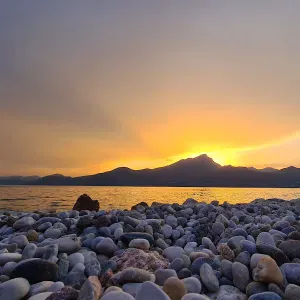 Offerta di lavoro per pulizie a Sant'Ambrogio di Valpolic...