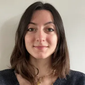 Baby-sitter responsable et expérimentée 