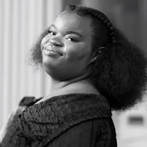 Baby-sitter disponible sur tout l'île de France et Paris