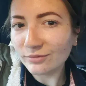 Votre future baby‑sitter attentionnée et créative ! 