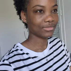 Ex auxiliaire petite enfance  