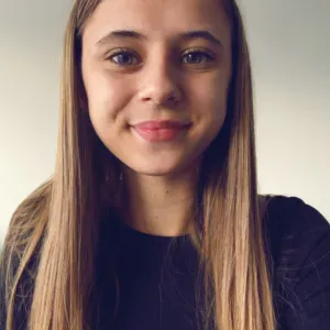  Baby-sitter sérieuse pour vos enfants 😊