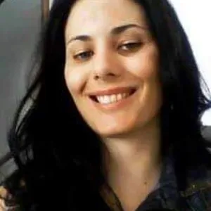 Baby-sitter á  Cavignac et allé tours