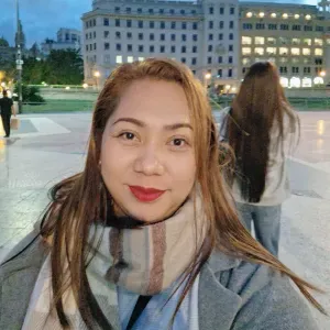 Experience babysitter looking for a job