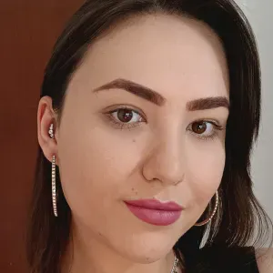 🐾 Pet sitter de confiança – cães e gatos / fins de semana