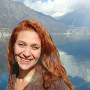 Badante vanta una vasta esperienza in ambito umanitario.