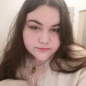 Habituée aux enfants, disponible en journée et soirée 