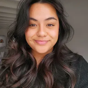 Baby-sitter sérieuse disponible en juillet - job étudiant 