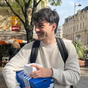 Baby-sitter compétent dans le boucle de ma seine 