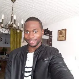 Nounou à embaucher