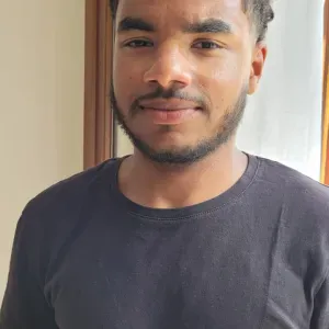 "Baby-sitter sérieuse et sympa à Dammartin-en-Goële👶✨"