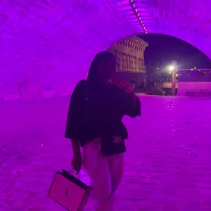 Babysitter étudiante banlieue parisienne 