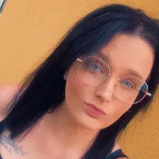 Femme de ménage et aide à la personne 