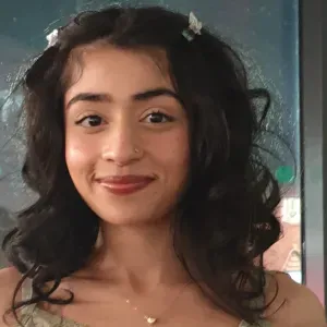 Caring babysitter in Nottingham