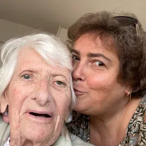 Auxiliaire de vie en 24/24 h pour nos aînés 