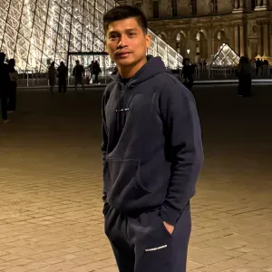 Responsible welder in Czech Republique and cleaner now here.