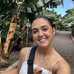 Niñera en Granada a tiempo completo