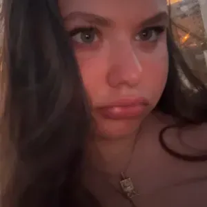 Jeune Amoureuse d'animaux sur Bruxelles 