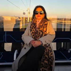 Je mappel anuja j'ai 46 ans je suis marie 