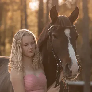 Experienced girl who loves animals