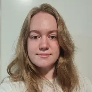 ¡Canguro responsable y cariñosa en Cádiz!