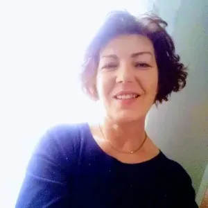 Babysitter,aiuto compiti, piccoli lavori domestici e cucina.