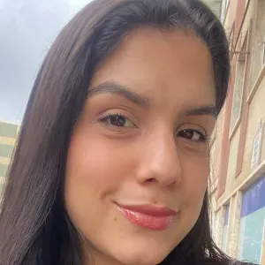 Empregada de limpeza responsável em Rio de Mouro