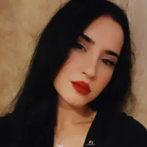 Babysitter disponibile a Pavia per bambini e aiuto compiti