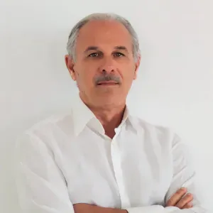 cerco donna o uomo per pulire casa