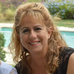 AIDE A DOMICILE PROFESSIONNELLE