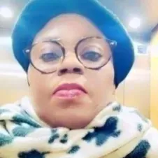 Nounou aux domicile des enfants.