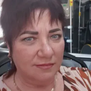 Adetta alle pulizie domestiche
