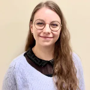 Baby-sitter ayant travaillé en crèche